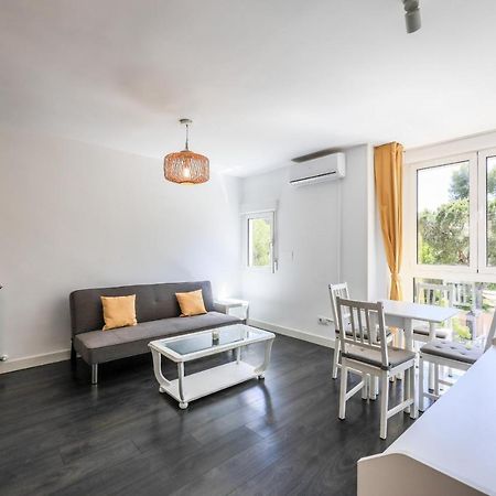 Apartamento Para 5 Personas Cerca De Ifema Y Aeropuerto Alquiler Temporal Madrid Buitenkant foto