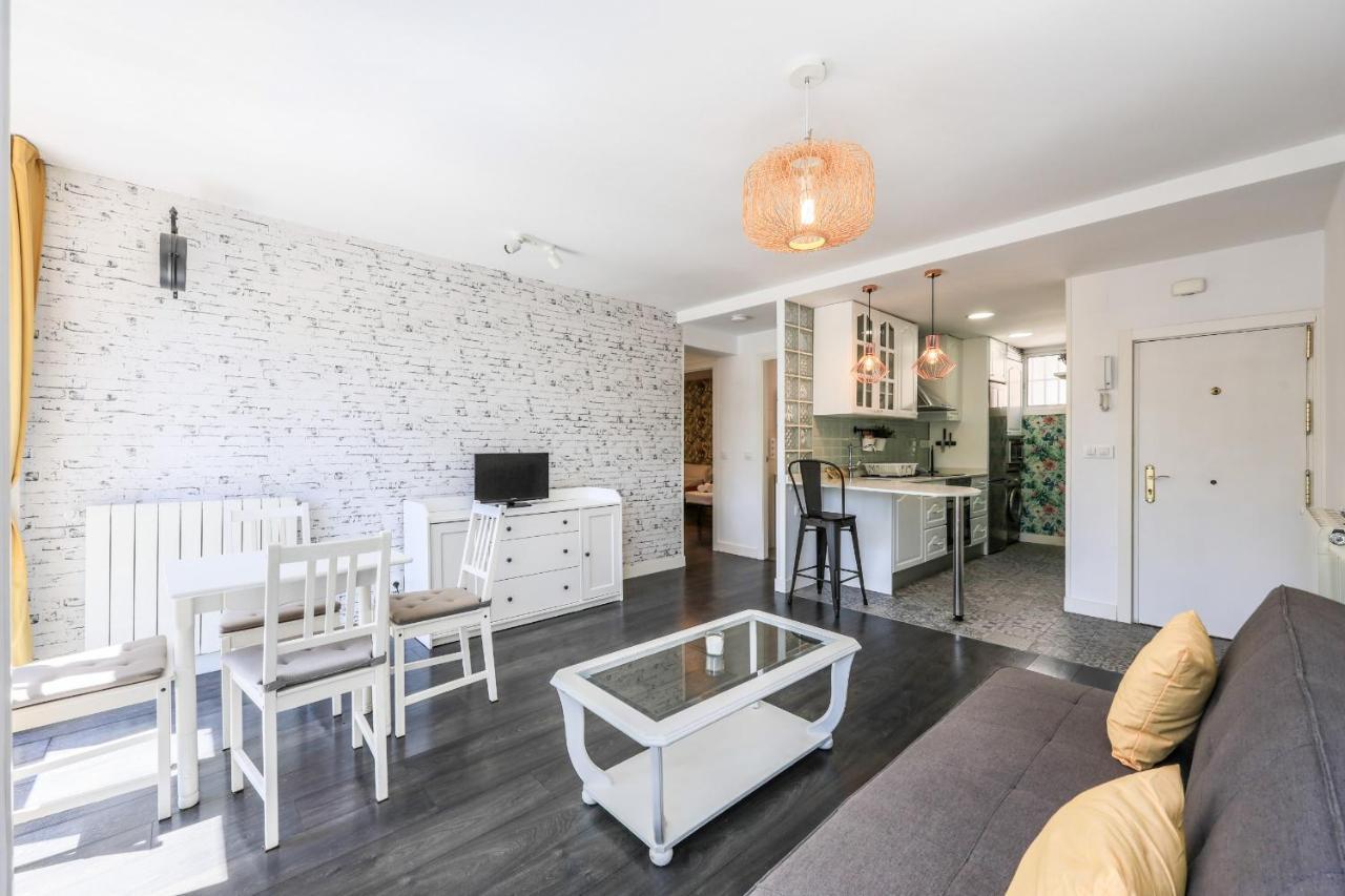 Apartamento Para 5 Personas Cerca De Ifema Y Aeropuerto Alquiler Temporal Madrid Buitenkant foto