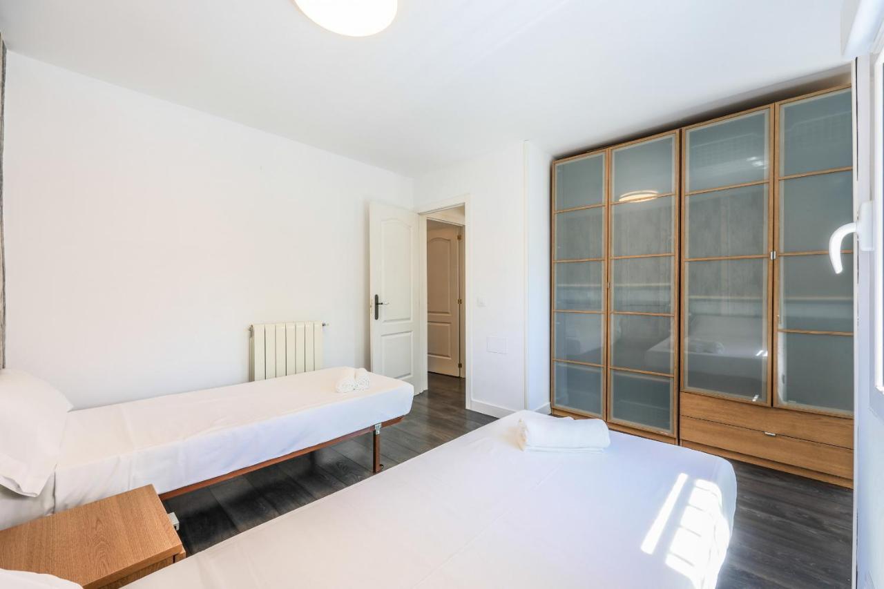 Apartamento Para 5 Personas Cerca De Ifema Y Aeropuerto Alquiler Temporal Madrid Buitenkant foto